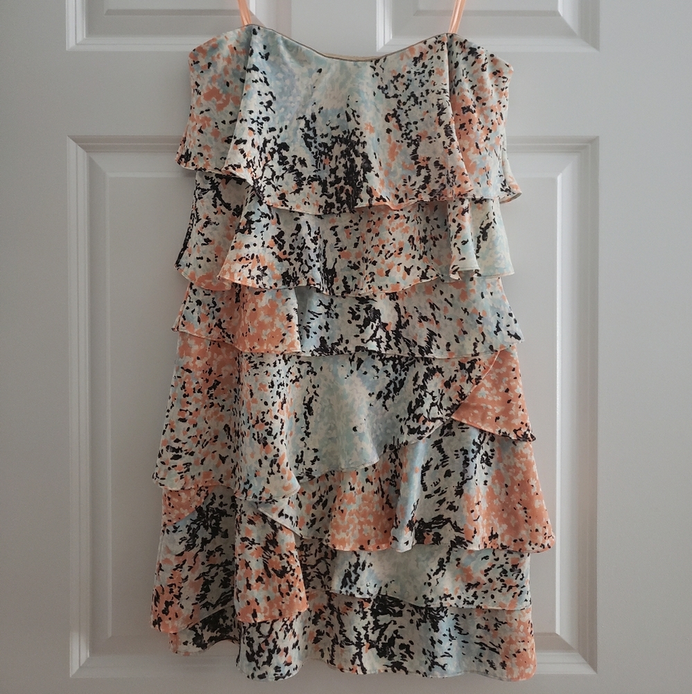 BCBG "powderco" patterned ruffle dress